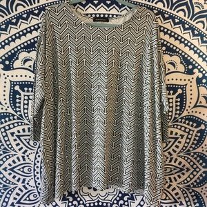 Hourglass Lilly Quarter Sleeve Chevron Wing Tunic